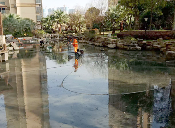 屯留景观池淤泥清理